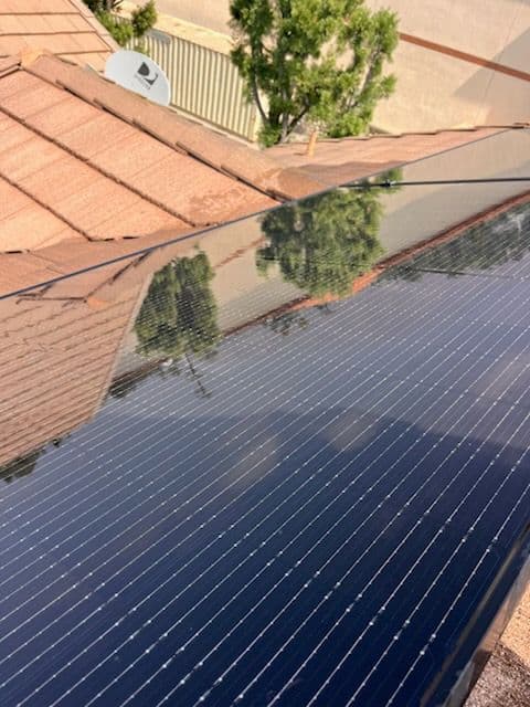 Gallery photos for Sparkling Solar Panels Enhance Energy Efficiency: Image #2